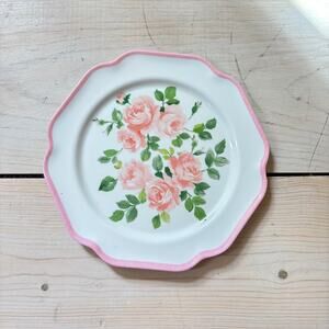 (1) Laura Ashley NWT Pink Scalloped Melanine Rose Print Dinner Plate